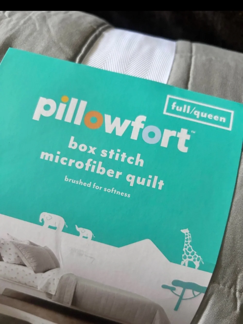 New Pillowfort Target Box Stitch Full Queen Quilt - Picture 3 of 4